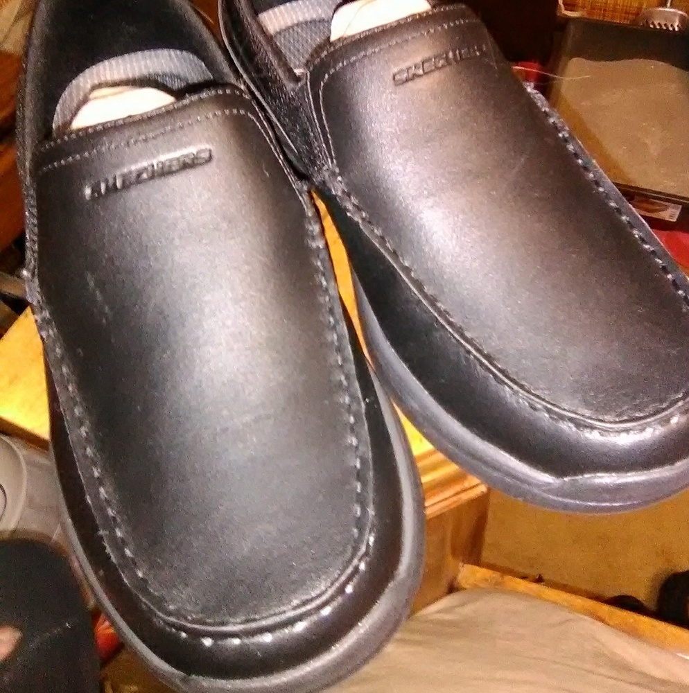 Shoes - Picture 2 of 4